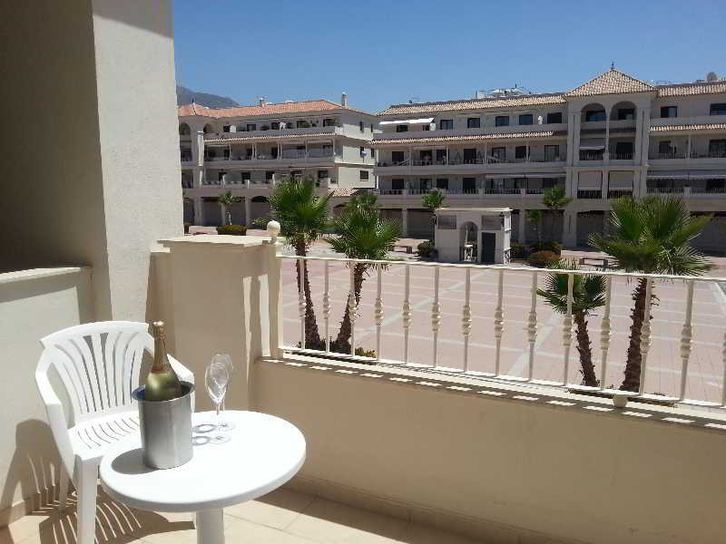 Mena Plaza 3*