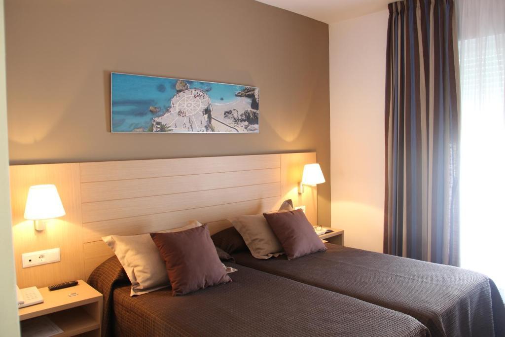 Hotel Mena Plaza 3*